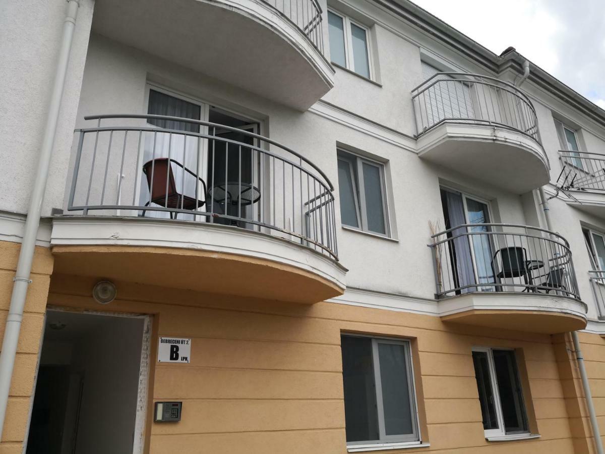 Freedom Apartman Hajdúszoboszló Exterior foto